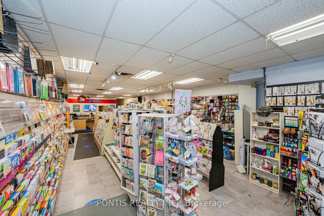 358, Danforth, Playter Estates-Danforth, Toronto