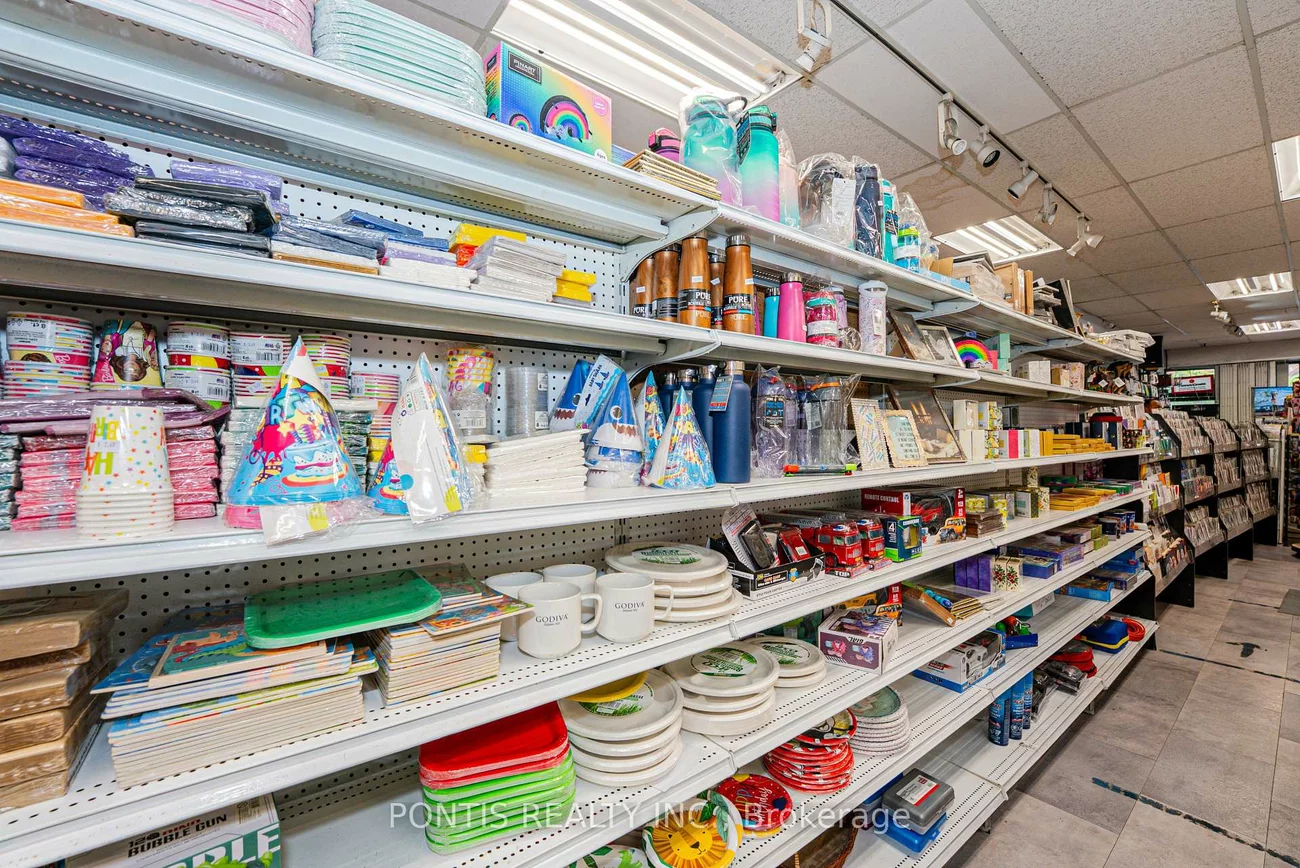 358, Danforth, Playter Estates-Danforth, Toronto