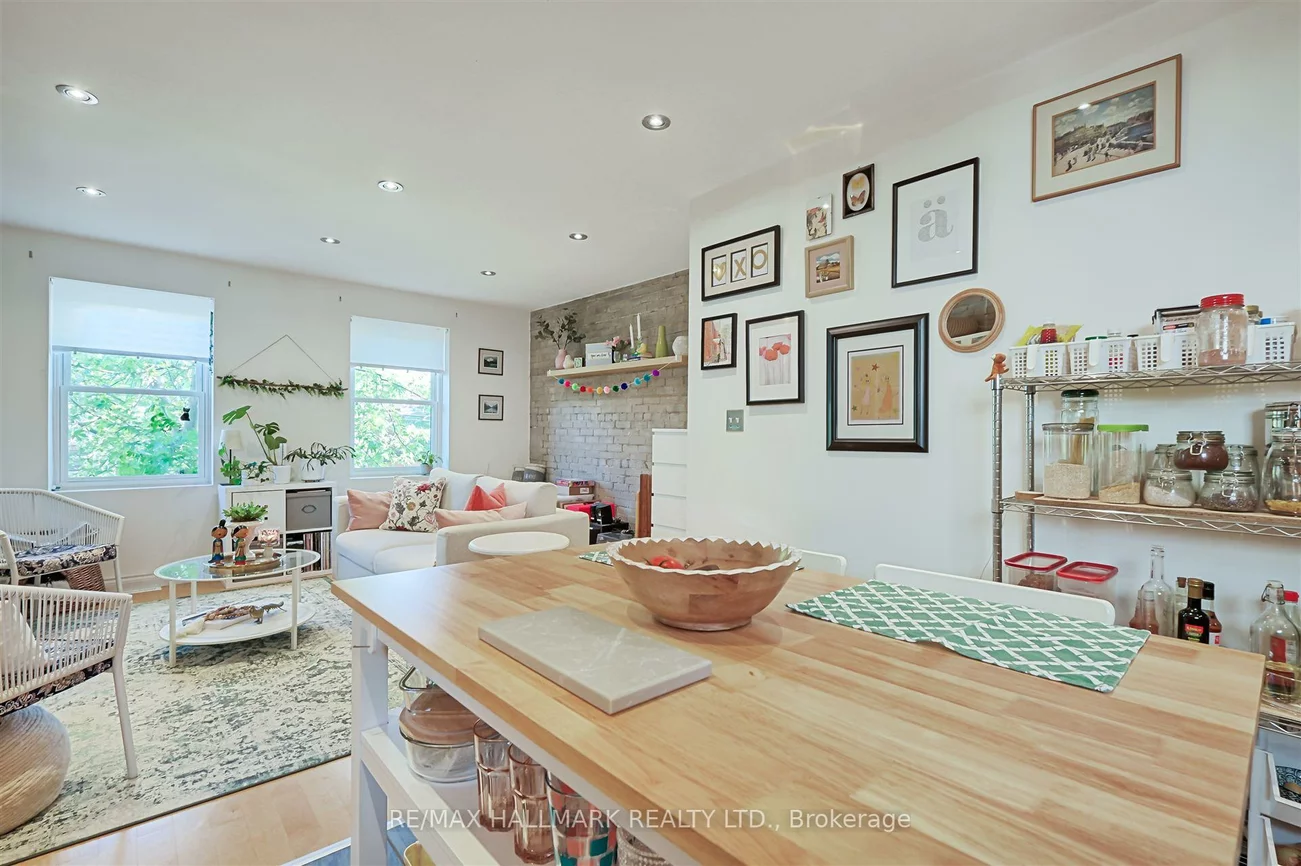 1926, Gerrard, Woodbine Corridor, Toronto