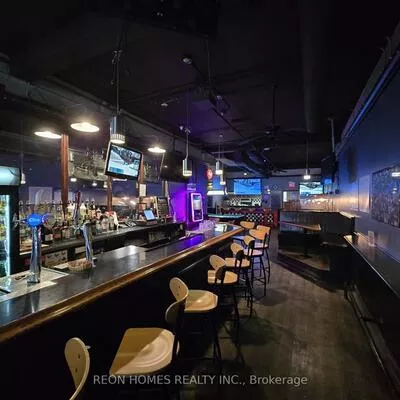 Commercial for sale, 2459, Kingston, Birchcliffe-Cliffside, Toronto