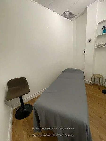 1716, QUEEN ST, The Beaches, Toronto