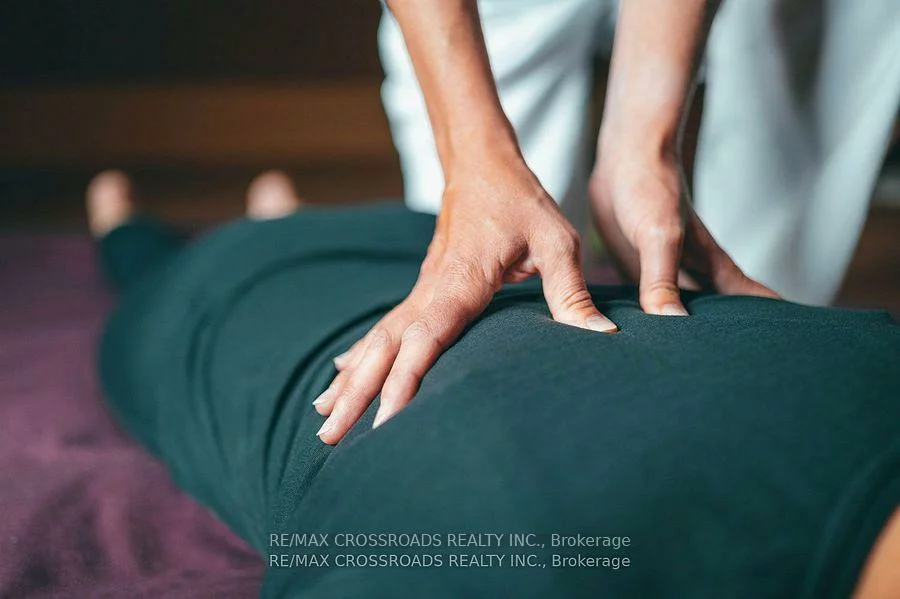 1716, QUEEN ST, The Beaches, Toronto