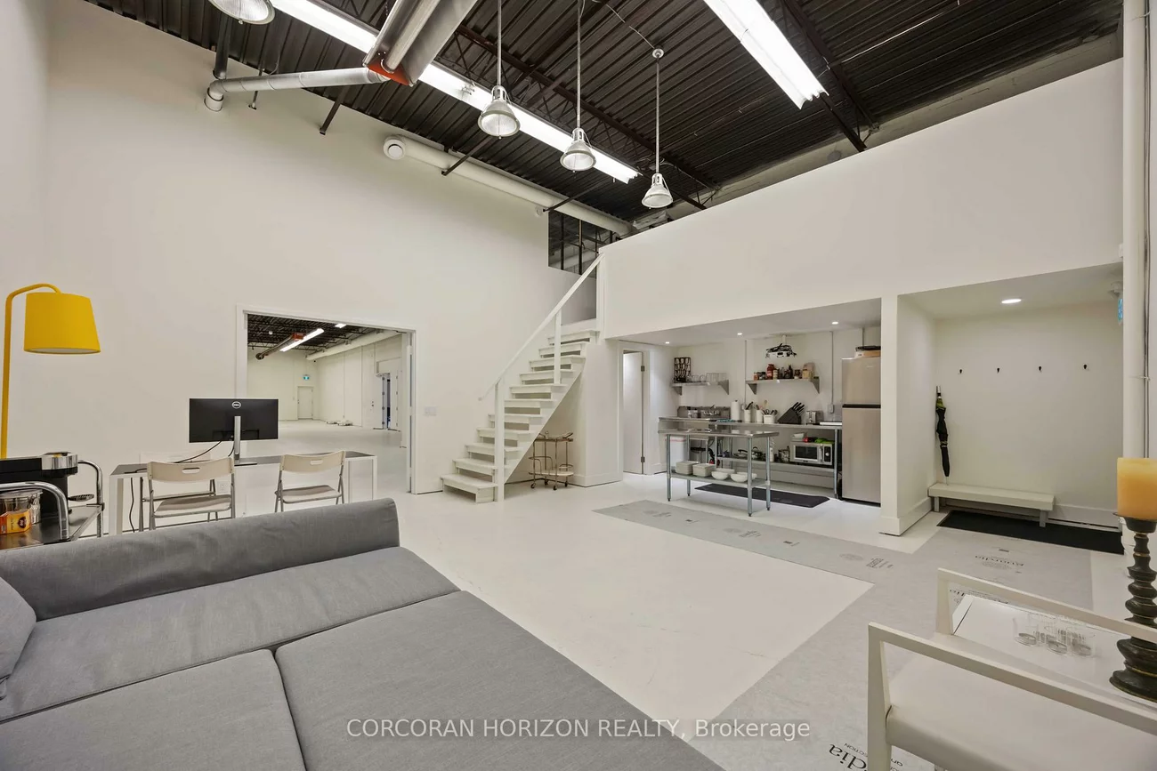 914, Eastern, Greenwood-Coxwell, Toronto