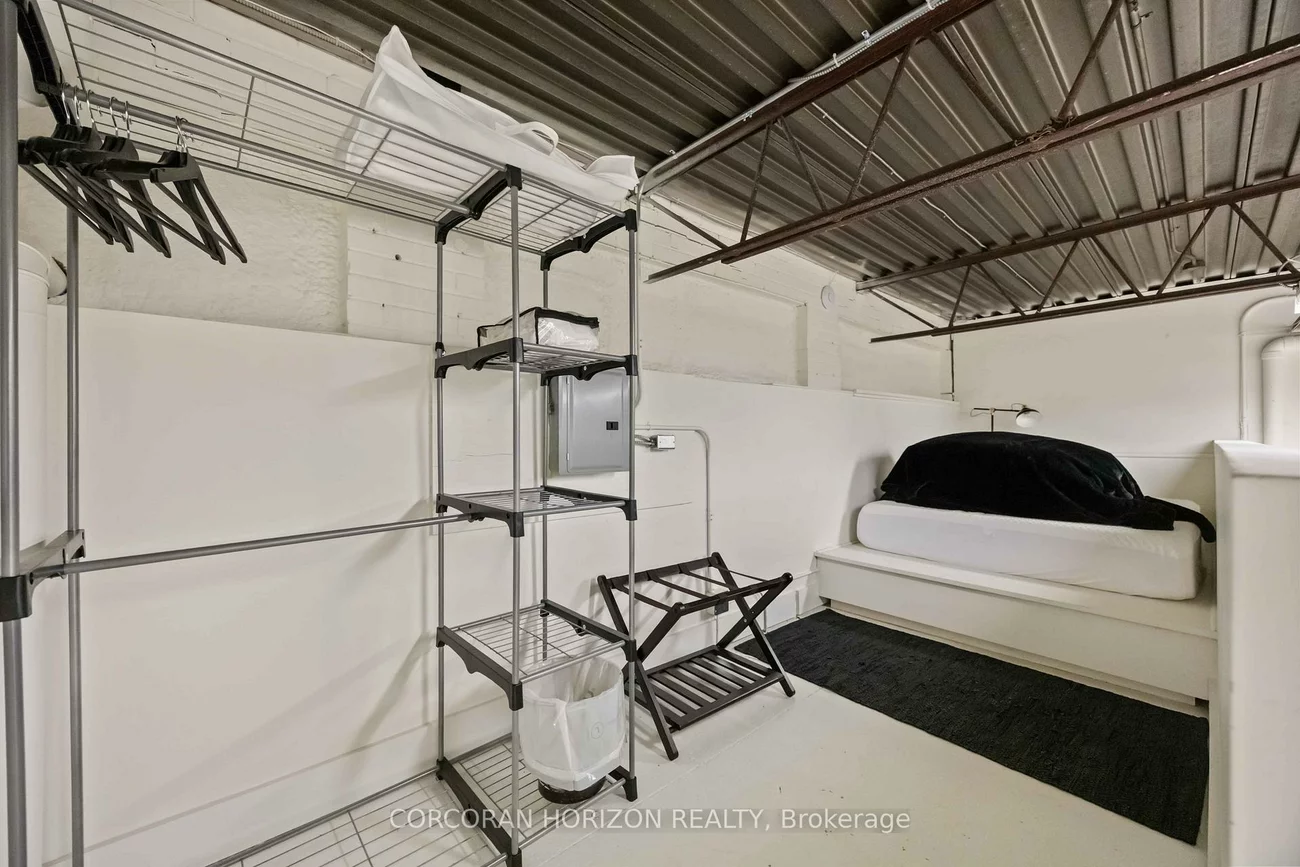 914, Eastern, Greenwood-Coxwell, Toronto