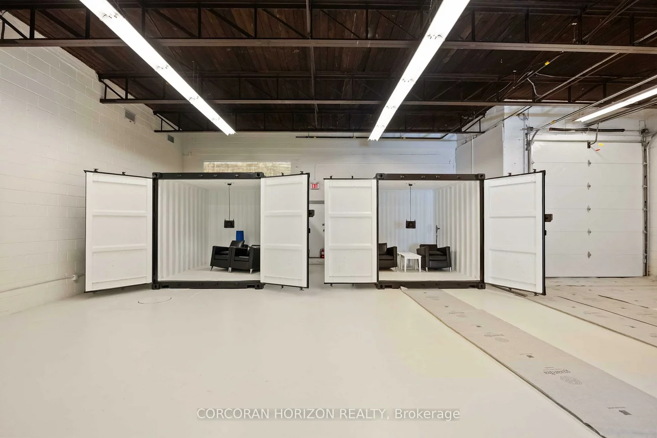 914, Eastern, Greenwood-Coxwell, Toronto