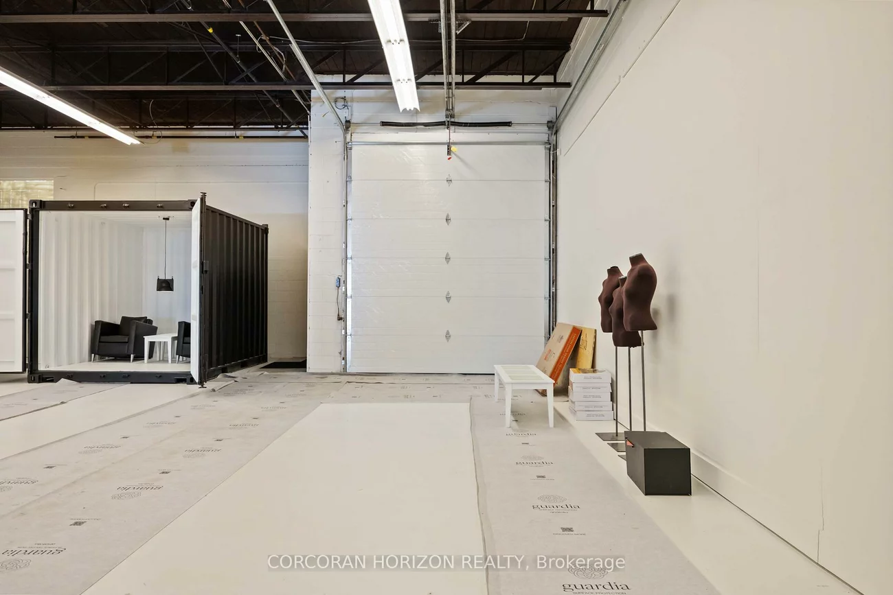 914, Eastern, Greenwood-Coxwell, Toronto