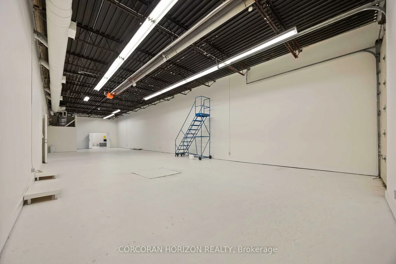 914, Eastern, Greenwood-Coxwell, Toronto