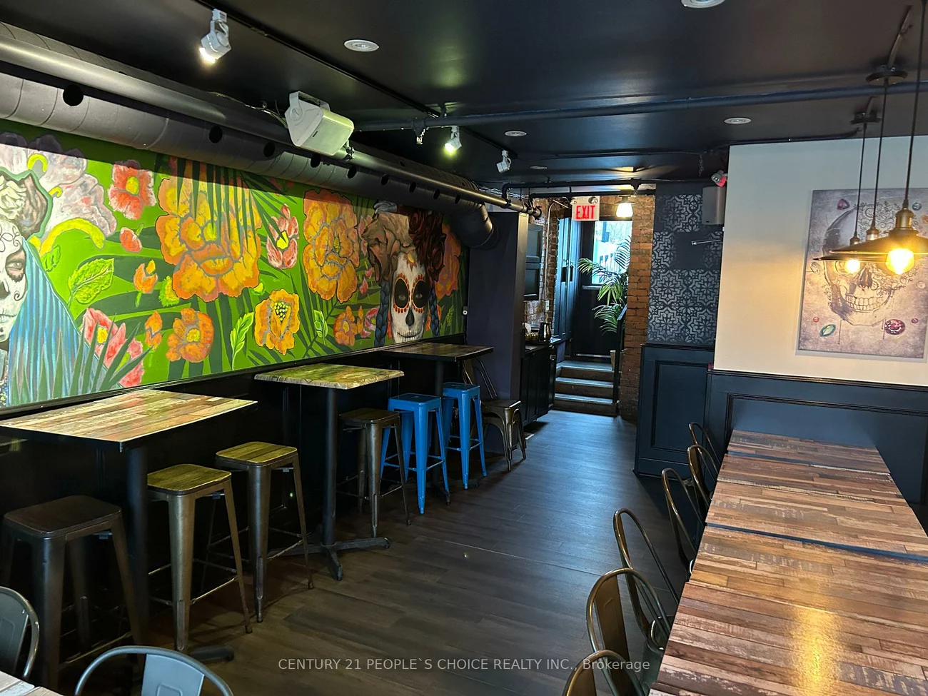 1058, Gerrard, South Riverdale, Toronto