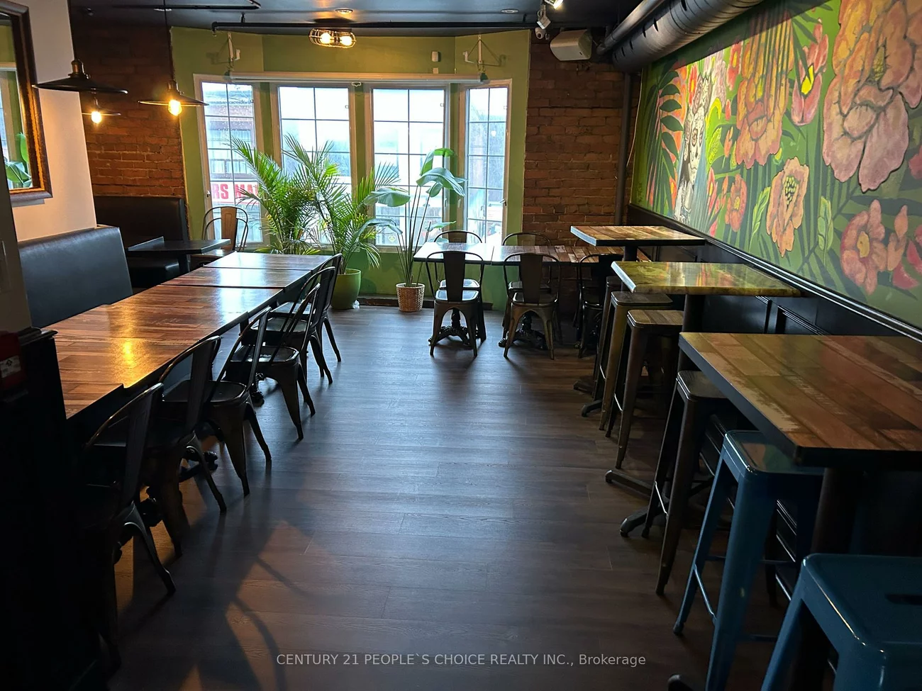 1058, Gerrard, South Riverdale, Toronto