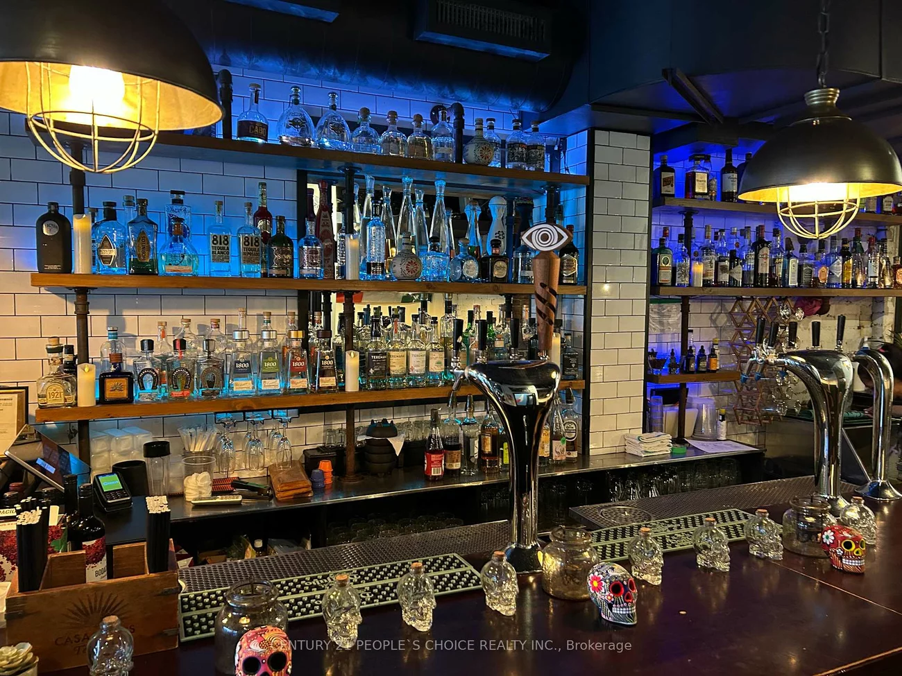 1058, Gerrard, South Riverdale, Toronto