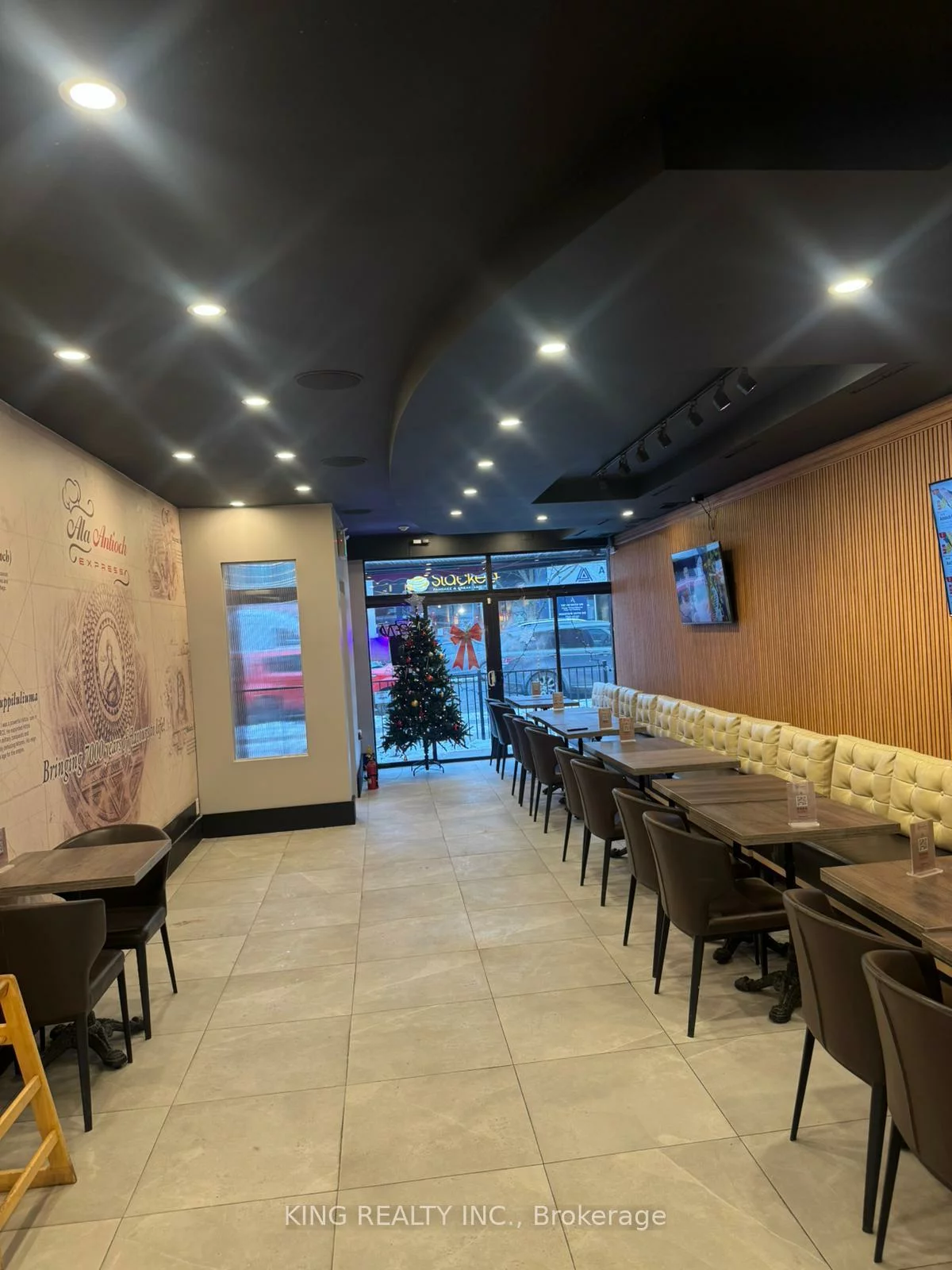 424, Danforth, Playter Estates-Danforth, Toronto