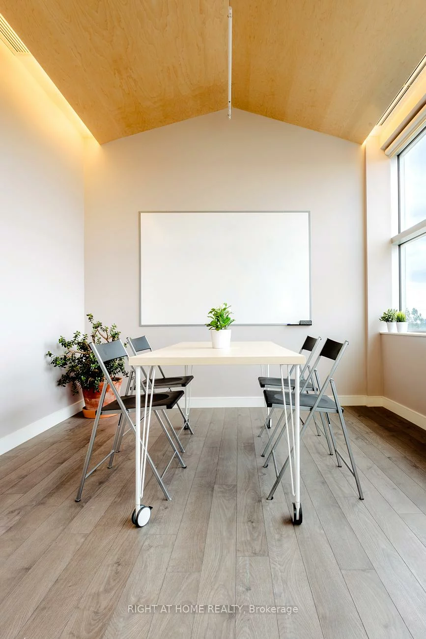 385, Silver Star, Milliken, Toronto