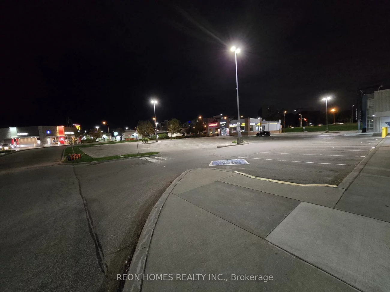 35, William Kitchen, Dorset Park, Toronto