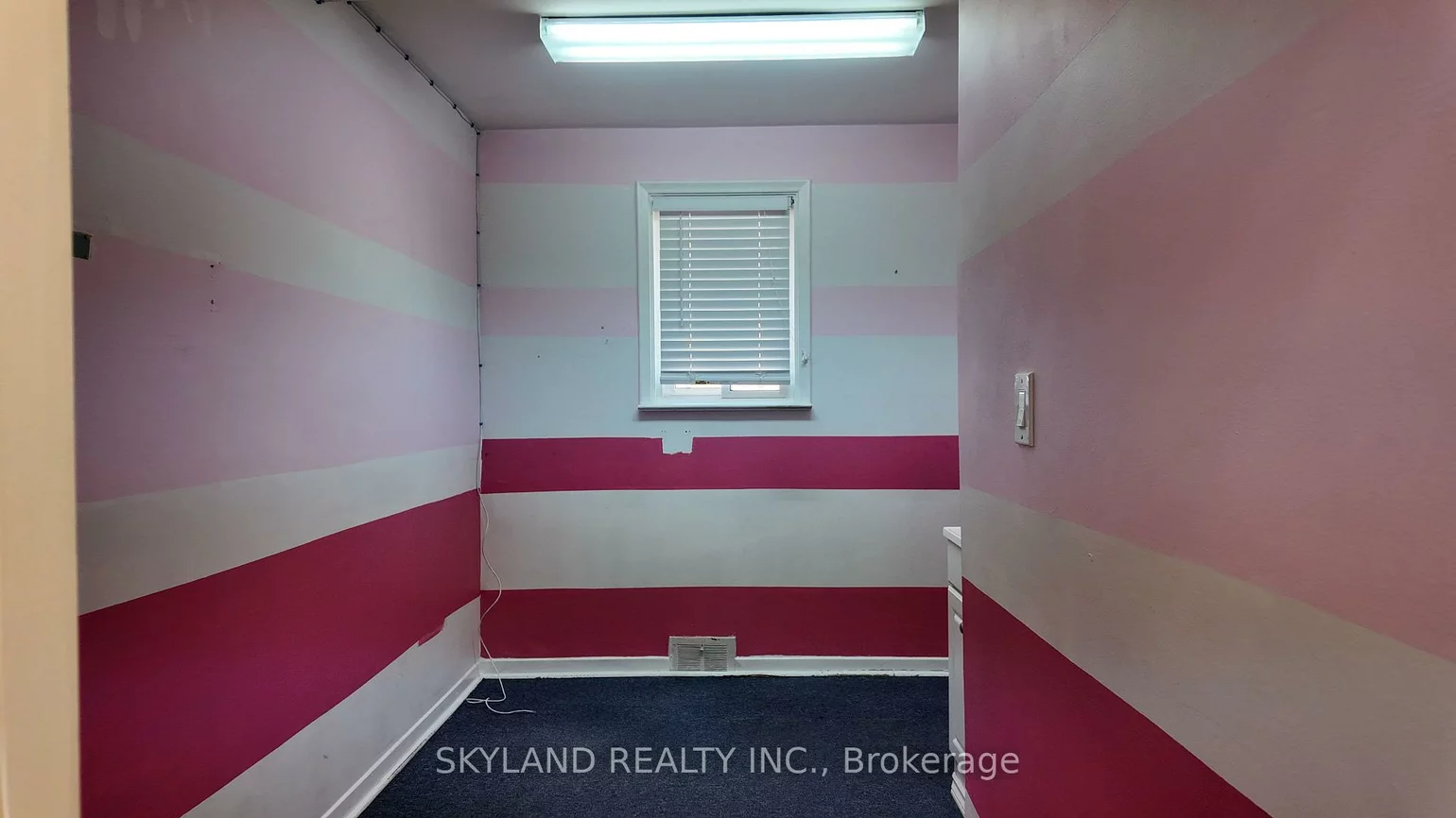 1256, Danforth, Eglinton East, Toronto