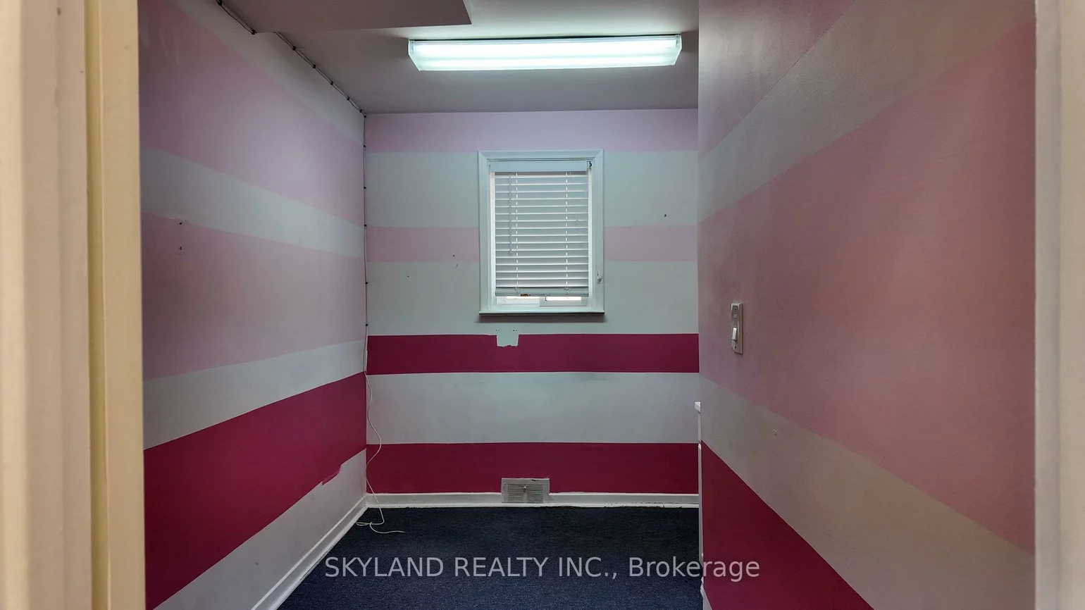 1256, Danforth, Eglinton East, Toronto