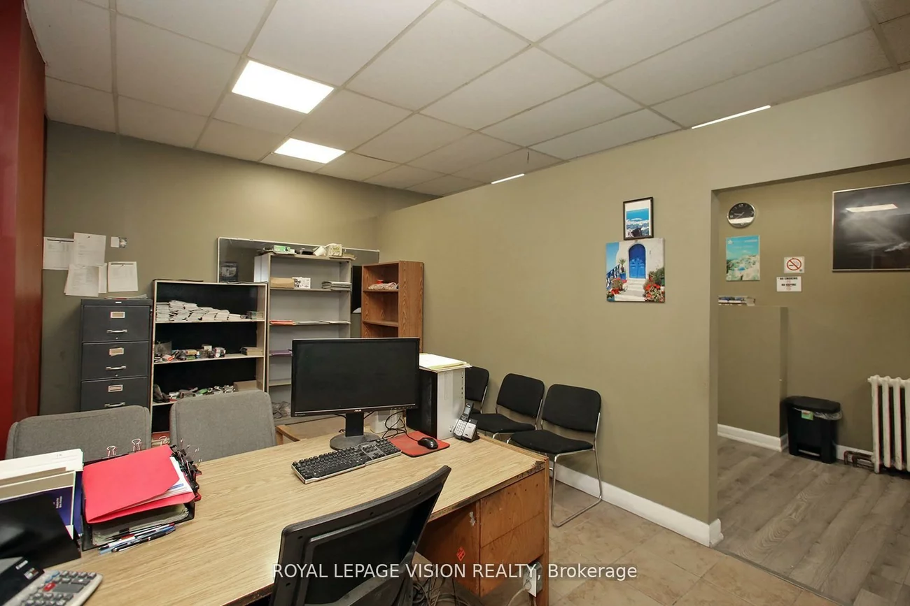 819, Pape, Danforth Village-East York, Toronto