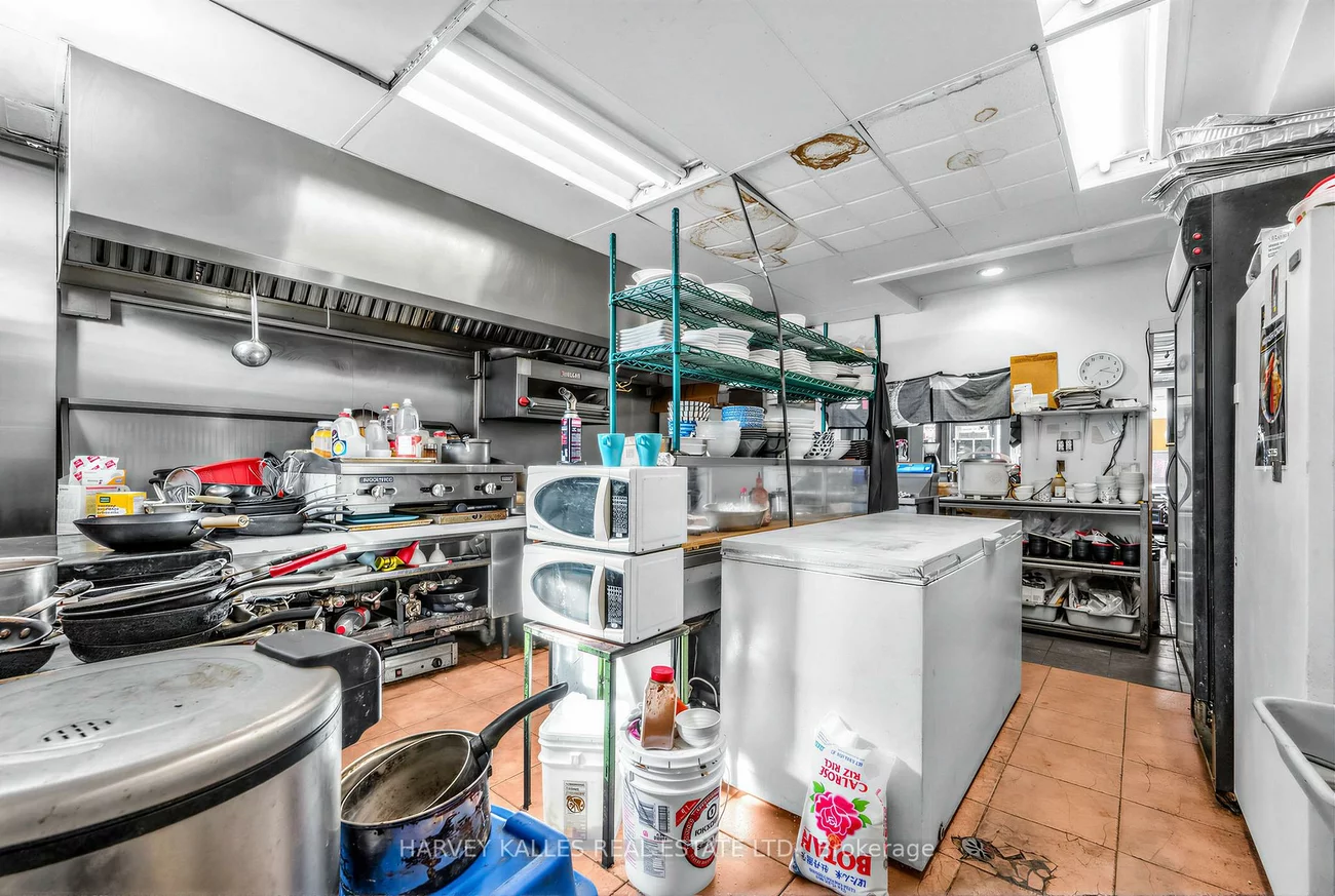 867, Danforth, Danforth, Toronto