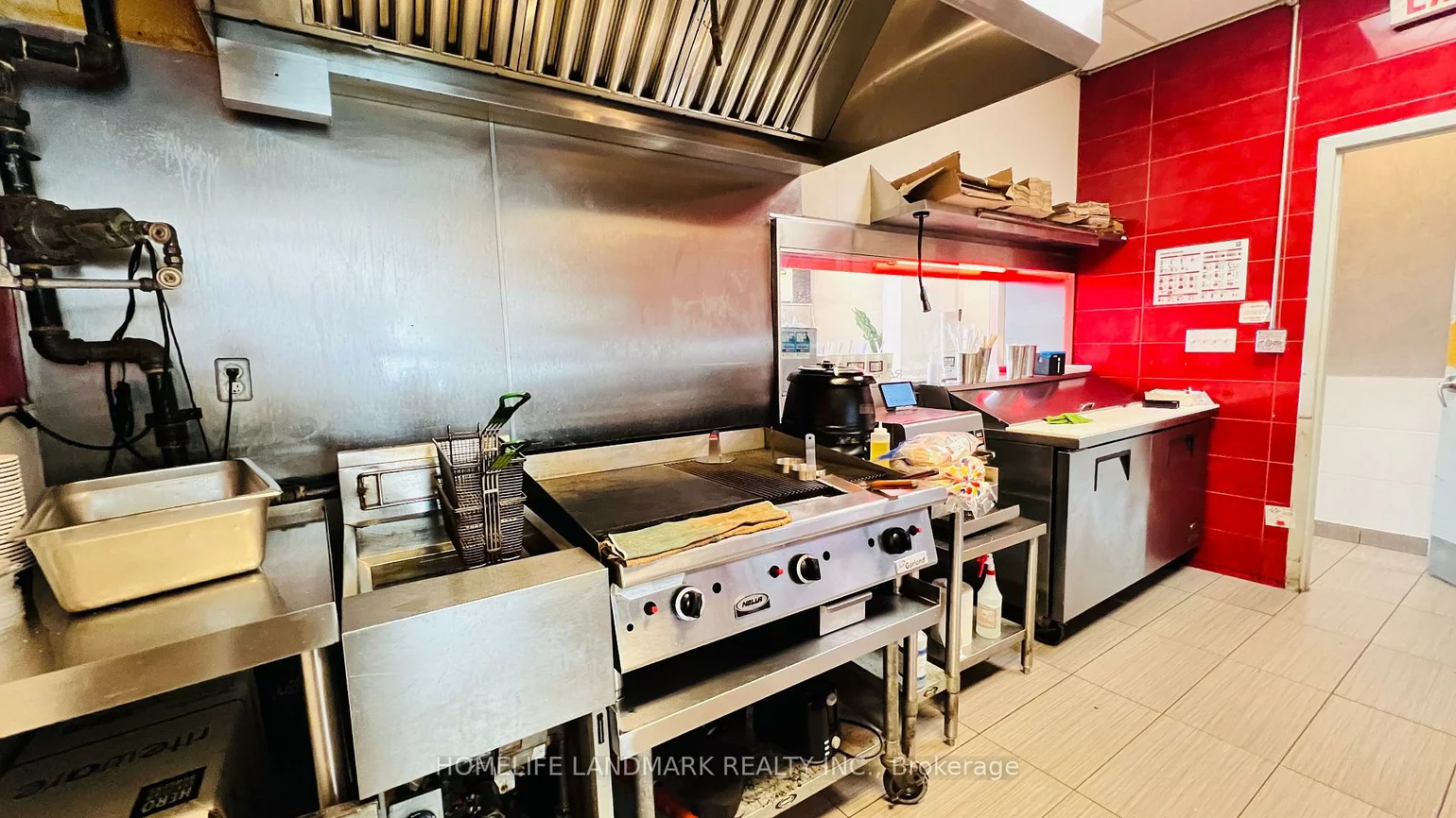 6015, Steeles, Milliken, Toronto