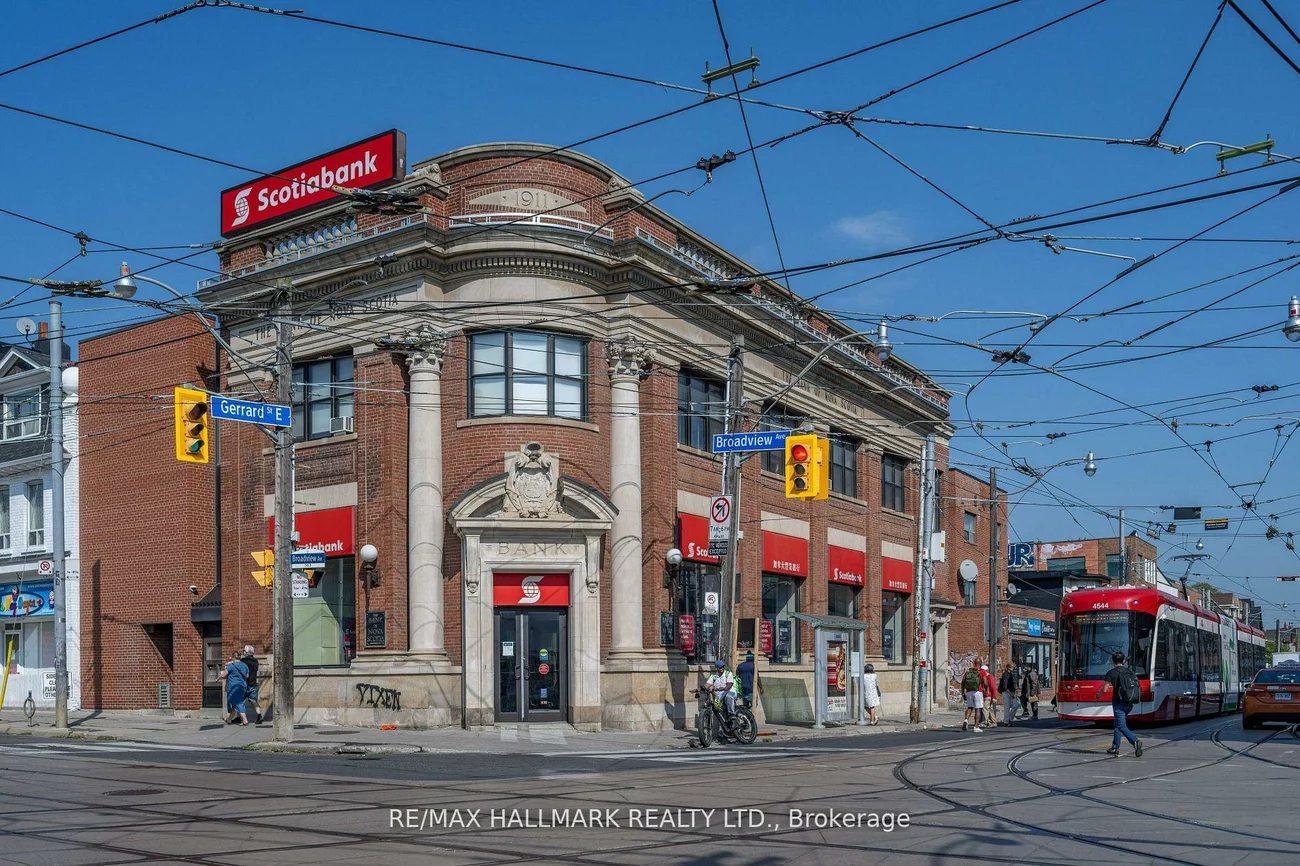 675, Broadview, North Riverdale, Toronto