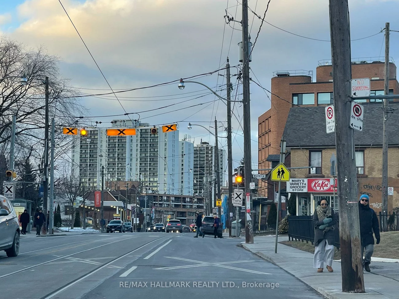 675, Broadview, North Riverdale, Toronto