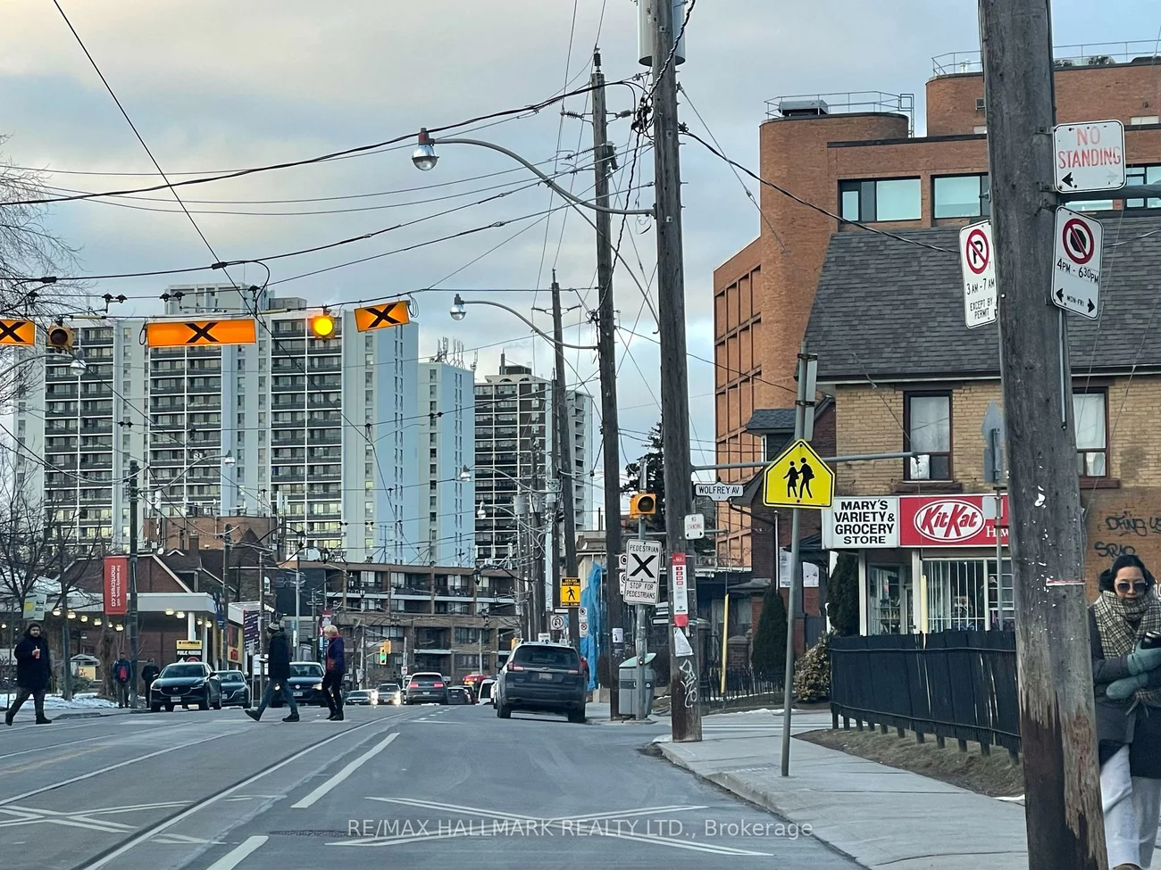 675, Broadview, North Riverdale, Toronto