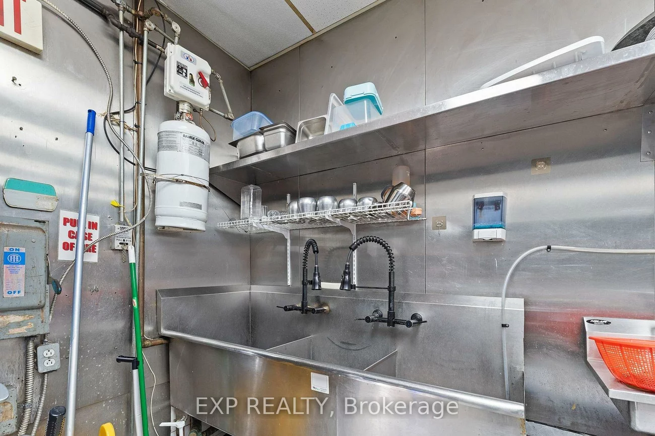 977, O'Connor, O'Connor-Parkview, Toronto