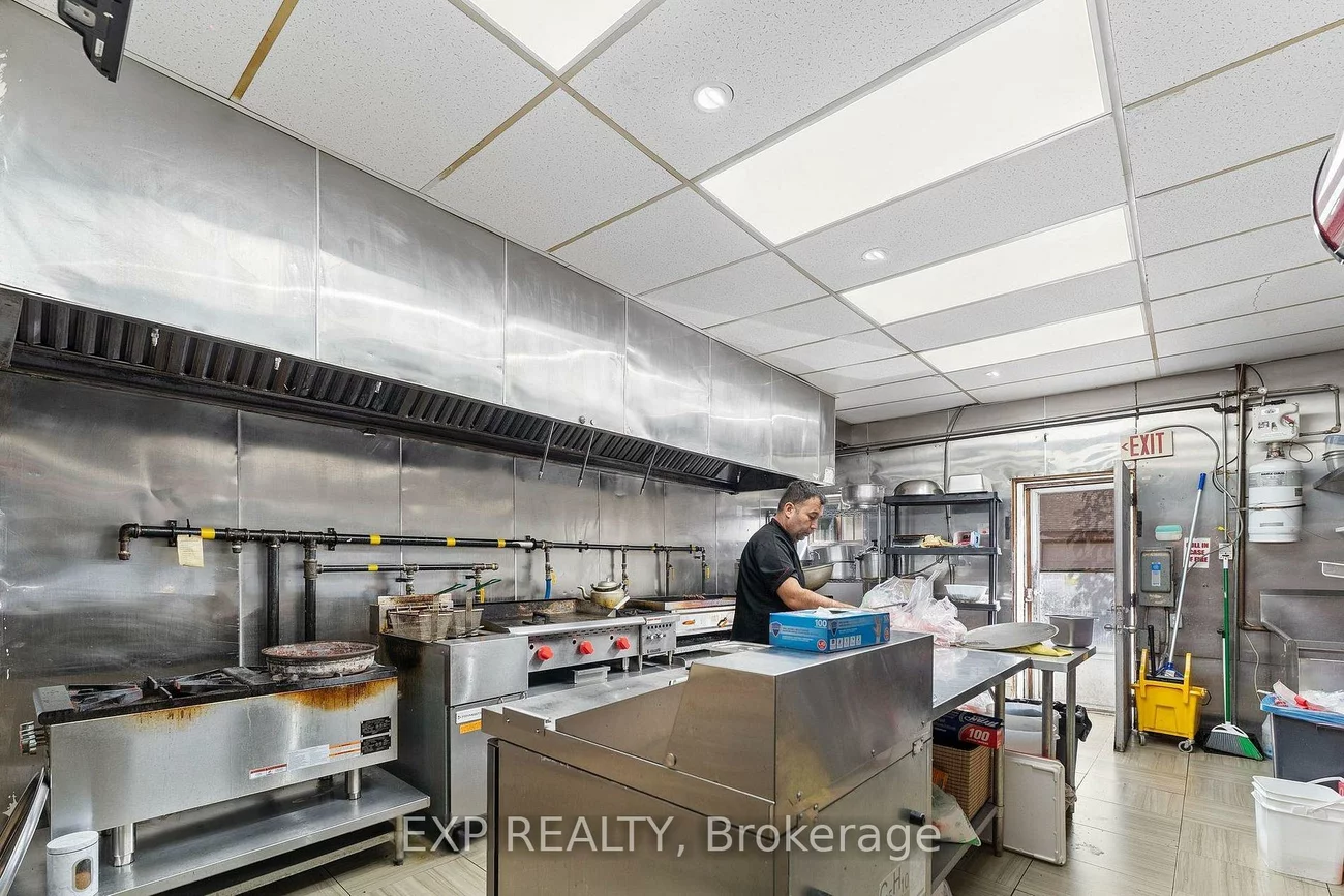 977, O'Connor, O'Connor-Parkview, Toronto