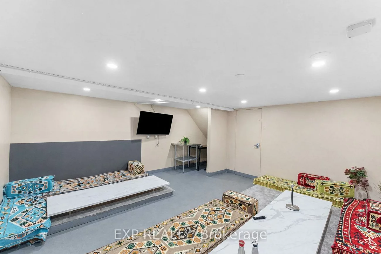 977, O'Connor, O'Connor-Parkview, Toronto