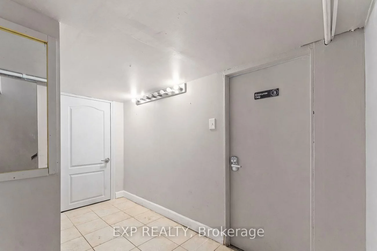 977, O'Connor, O'Connor-Parkview, Toronto