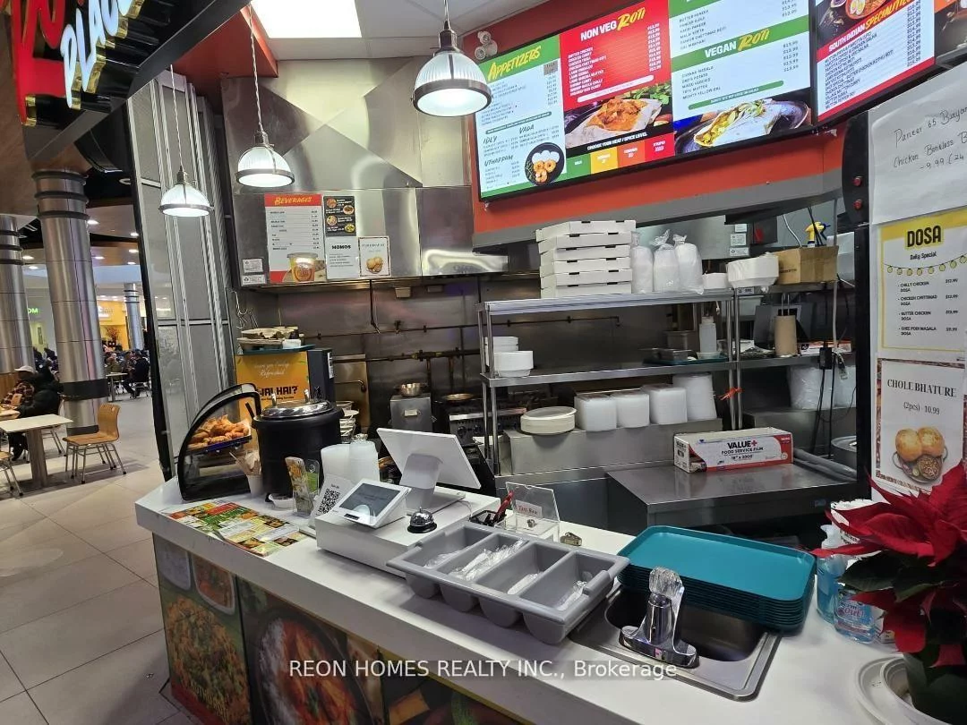 1571, Sandhurst, Agincourt North, Toronto