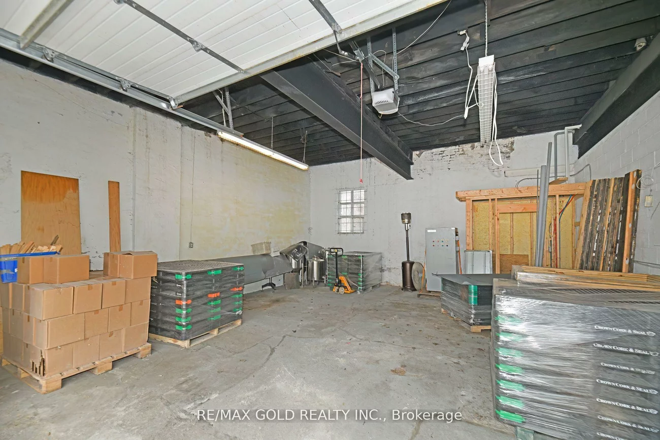 30R, First, South Riverdale, Toronto