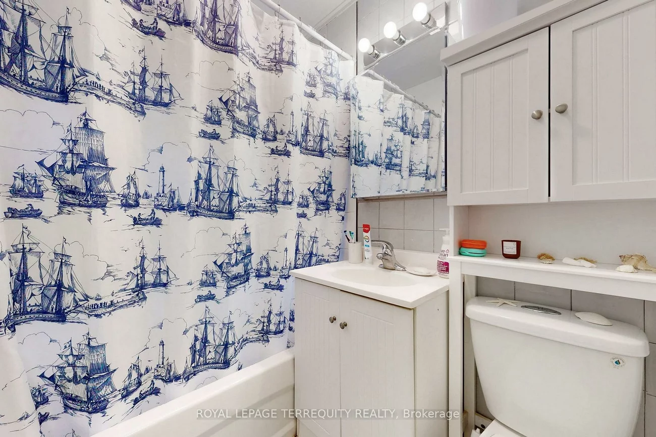 29, Love, East End-Danforth, Toronto