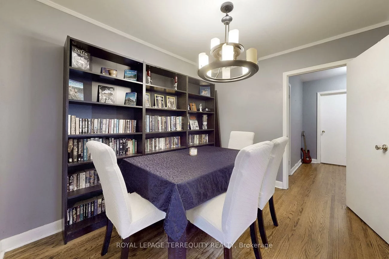 29, Love, East End-Danforth, Toronto