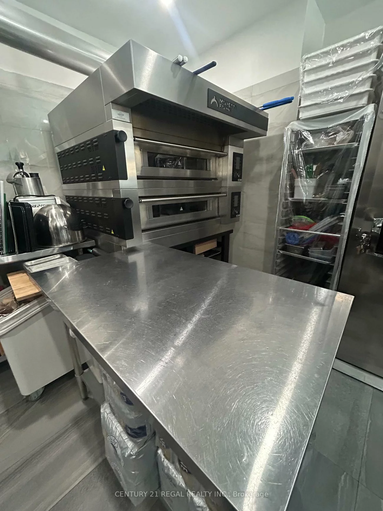 2377, QUEEN, The Beaches, Toronto