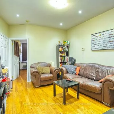 218, Broadview, South Riverdale, Toronto