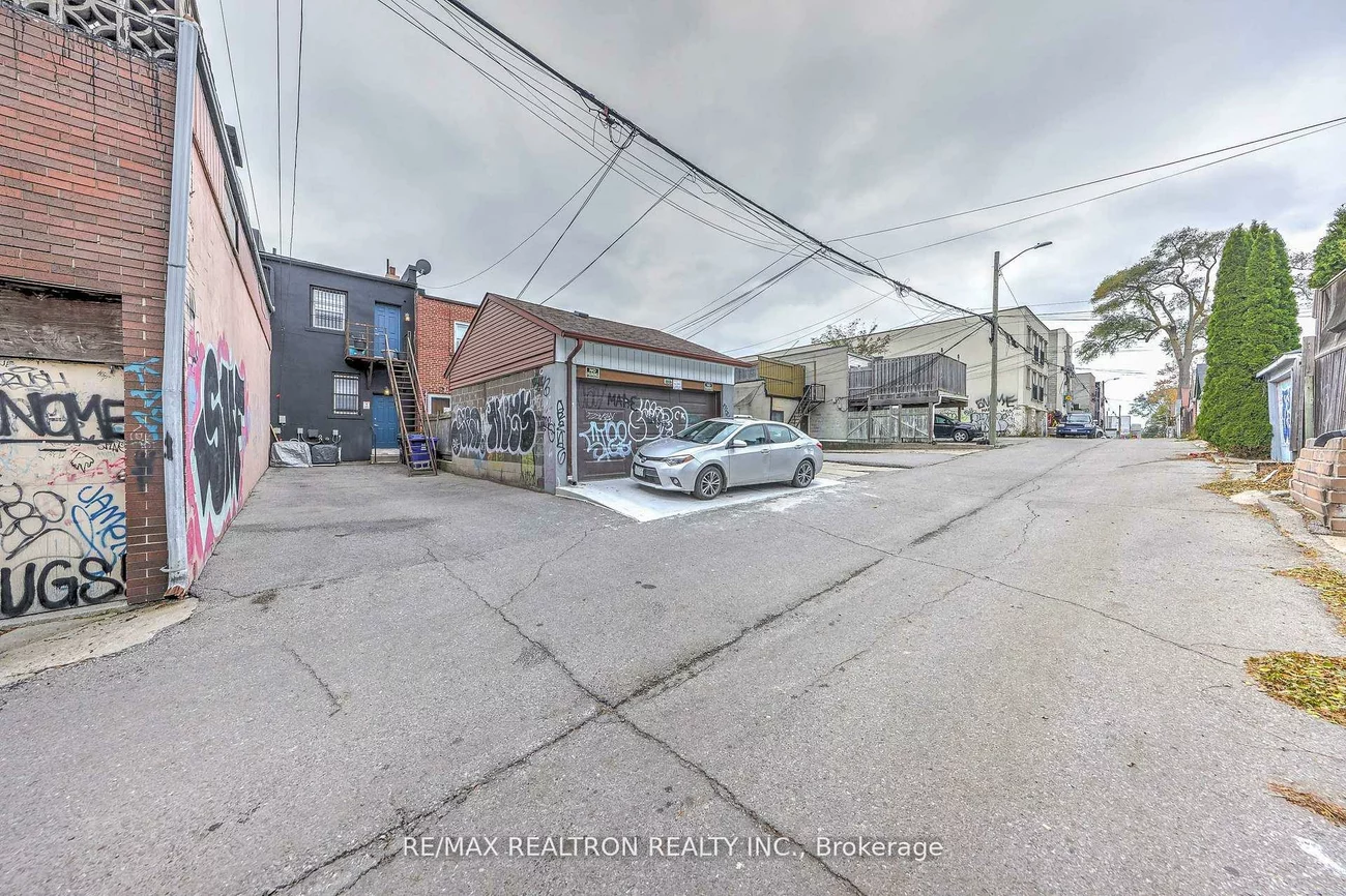 1924, Danforth, Danforth, Toronto