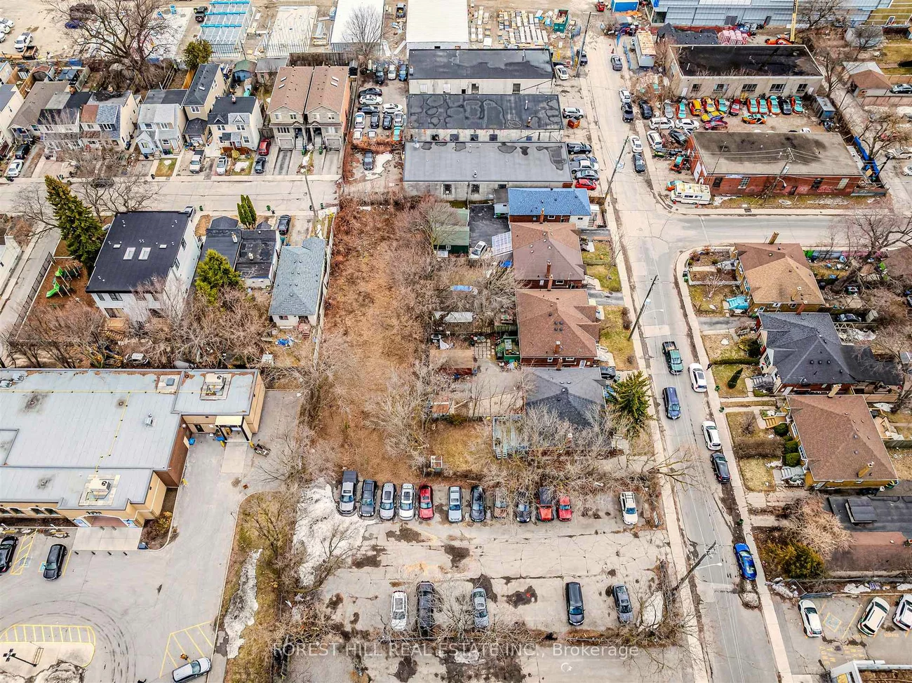 39, Thora, Oakridge, Toronto