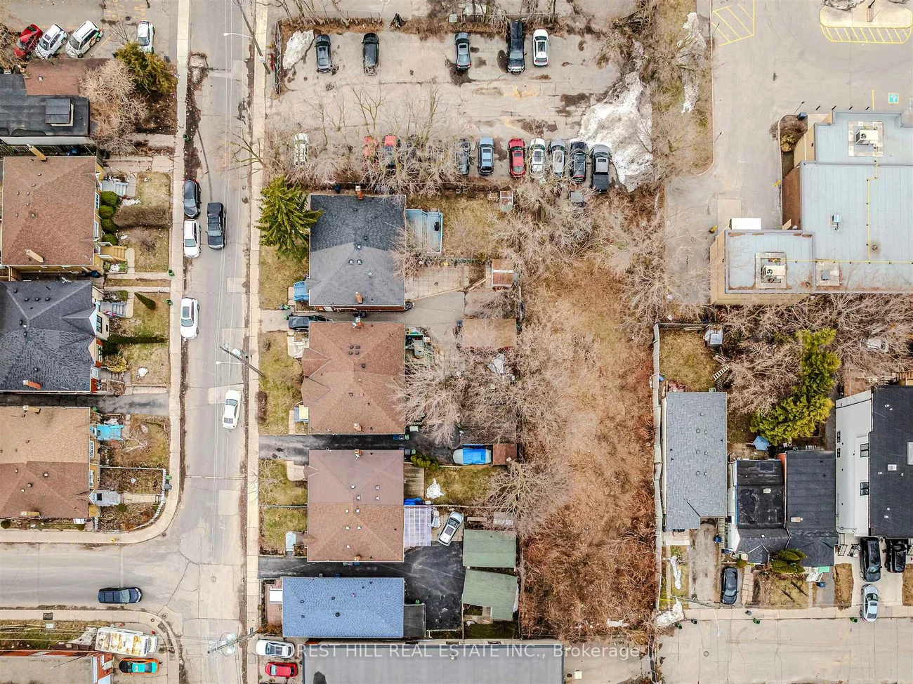 39, Thora, Oakridge, Toronto