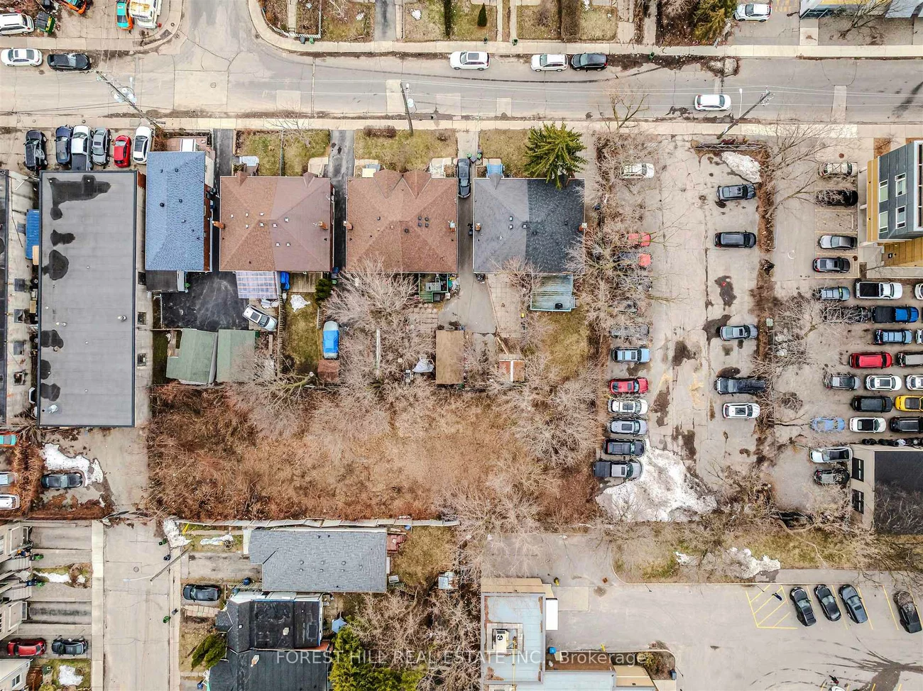 39, Thora, Oakridge, Toronto