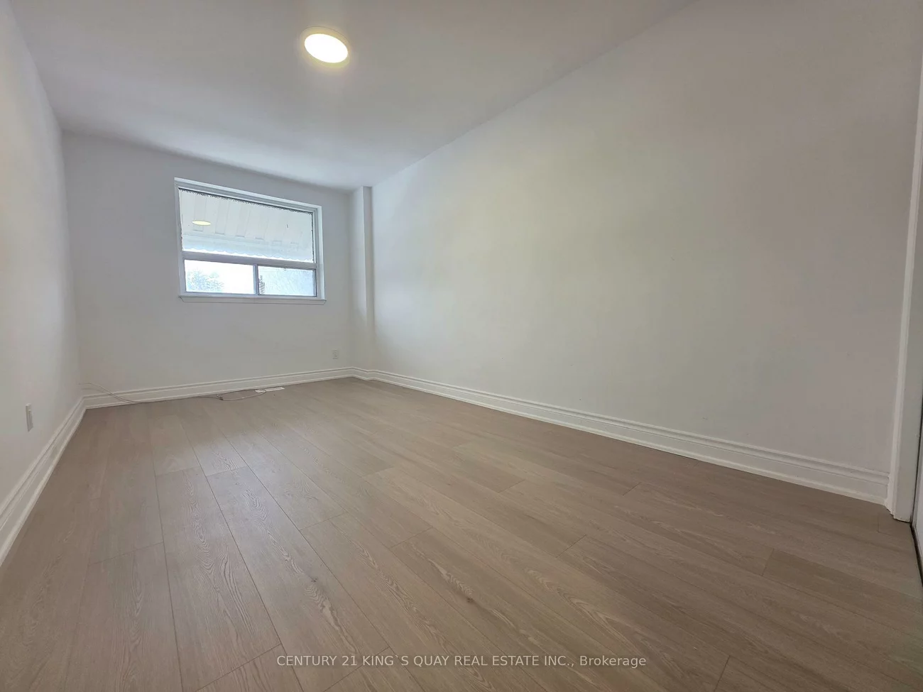 1346, Kennedy, Dorset Park, Toronto