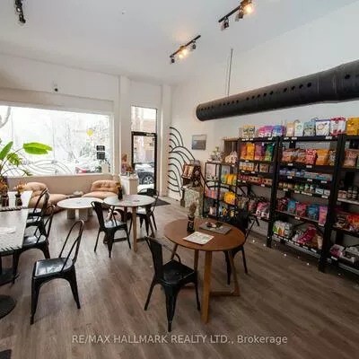 Commercial for sale, 2256, Queen, The Beaches, Toronto