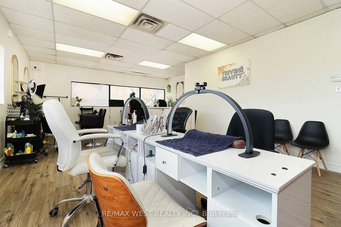 3702, Kingston, Scarborough Village, Toronto