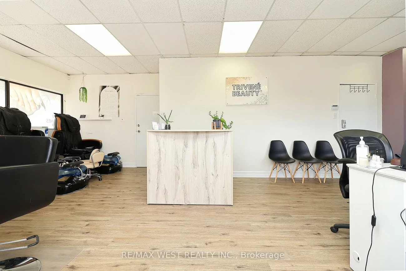 3702, Kingston, Scarborough Village, Toronto