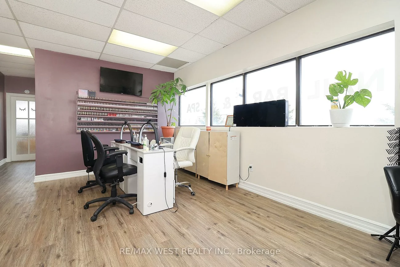 3702, Kingston, Scarborough Village, Toronto