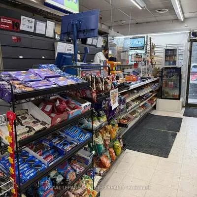 Commercial for sale, 3871, Lawrence, Woburn, Toronto