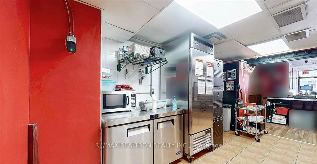 588, Danforth, Playter Estates-Danforth, Toronto