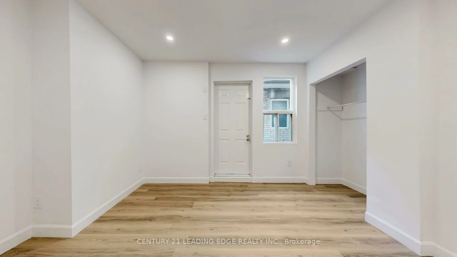 1048, GERRARD, South Riverdale, Toronto