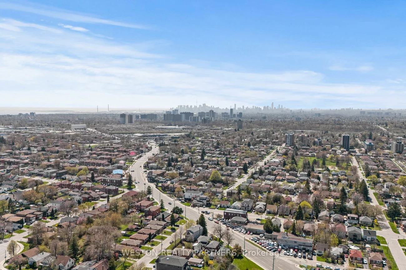 372-374, Kennedy, Clairlea-Birchmount, Toronto