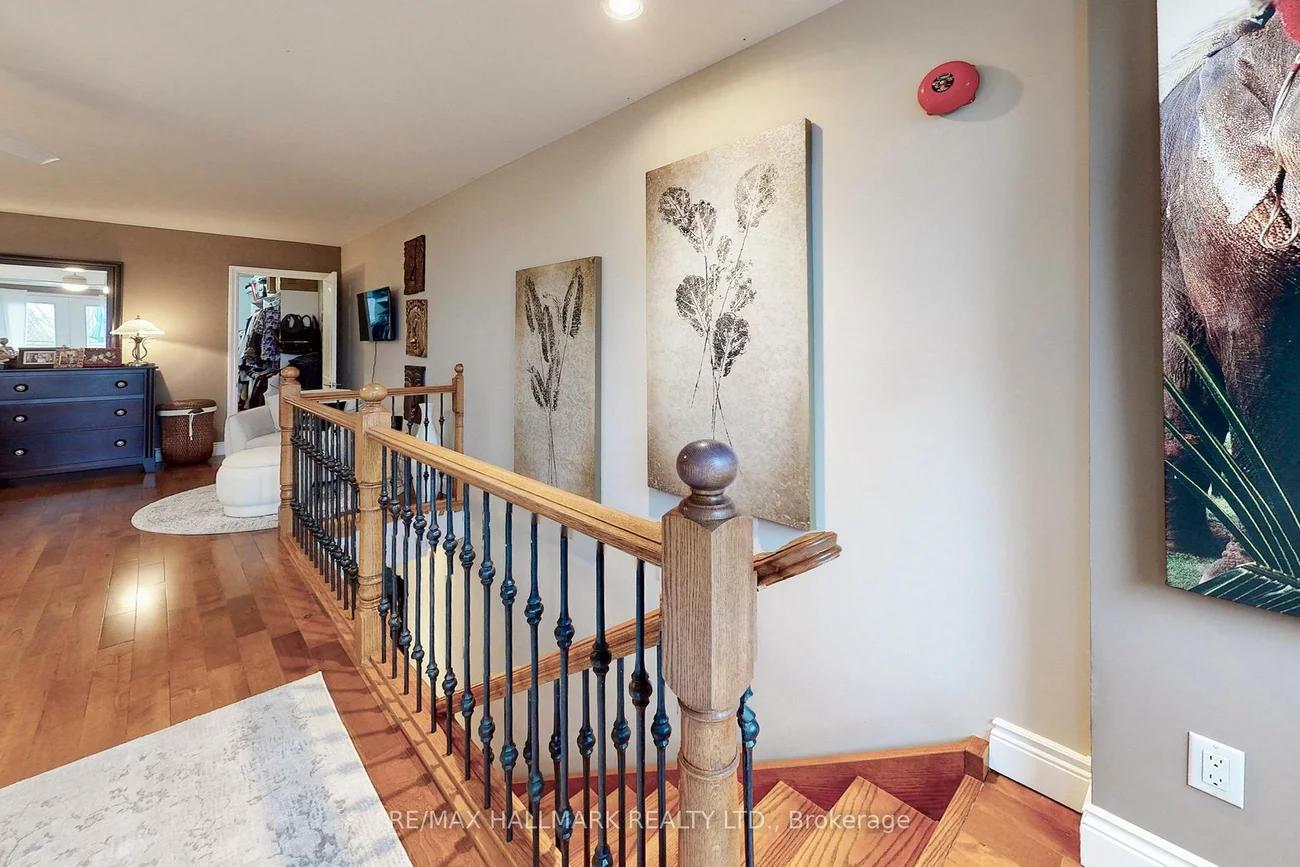 2184, Queen, The Beaches, Toronto