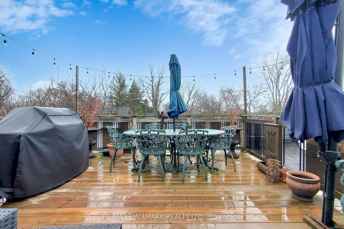 2184, Queen, The Beaches, Toronto